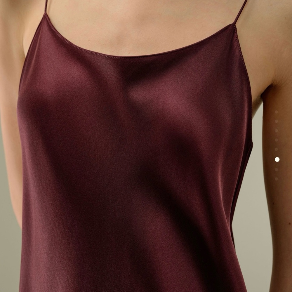 Chic Satin Maxi Dress in Deep Burgundy - Picture 5 of 8